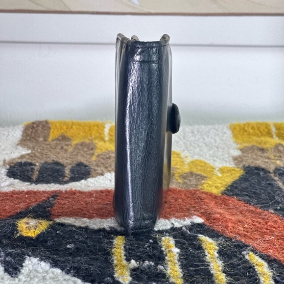 Vintage COACH Kiss Lock Black leather bifold wallet w/coin purse - Picture 5 of 13